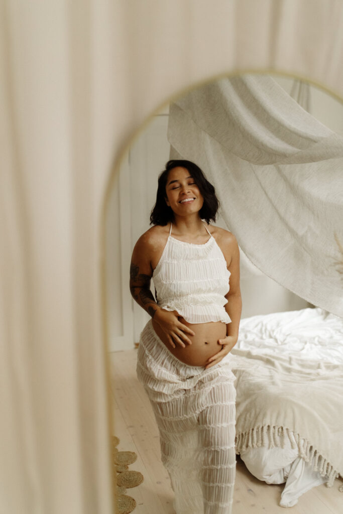 Gravidmage vecka 22 – när boka gravidfotografering